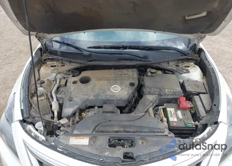 2015 Nissan Altima 2.5 S z USA, uszkodzony, nr VIN 1N4AL3AP1FC192373